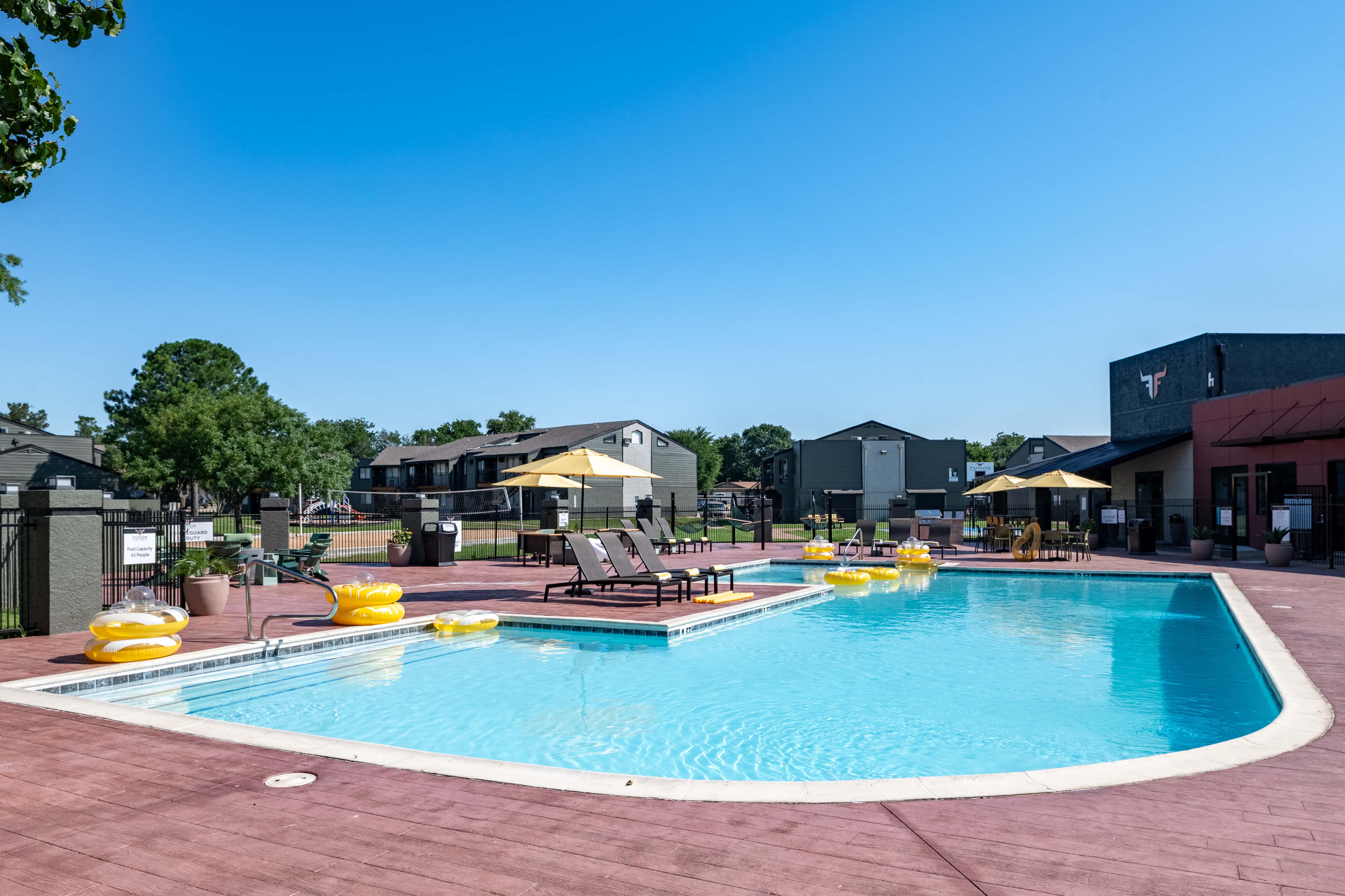 Fusion Fort Worth pool image